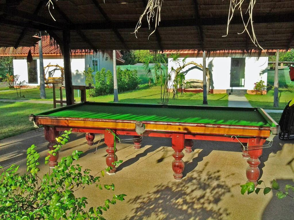 Moon River Resort Ubon Ratchathani Exteriör bild