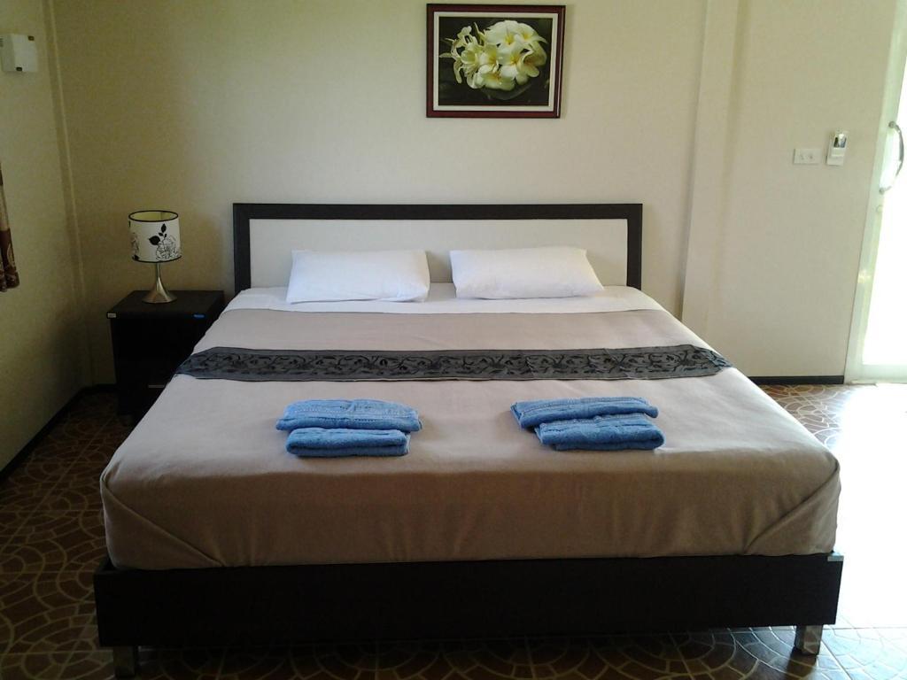 Moon River Resort Ubon Ratchathani Rum bild