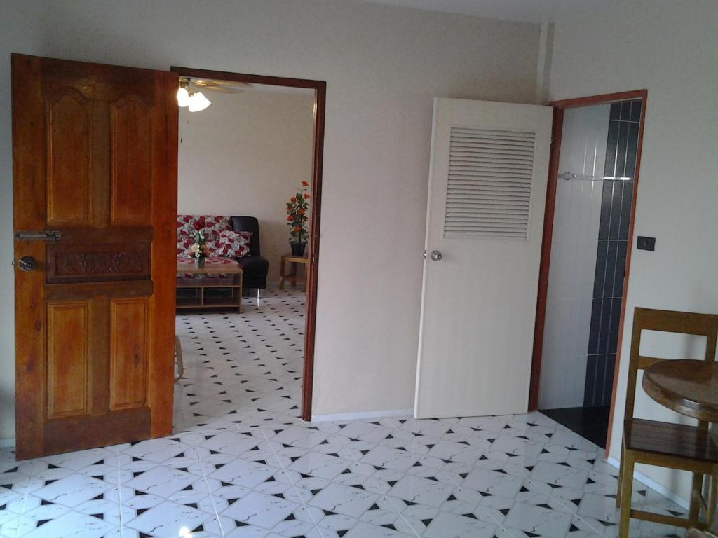 Moon River Resort Ubon Ratchathani Rum bild